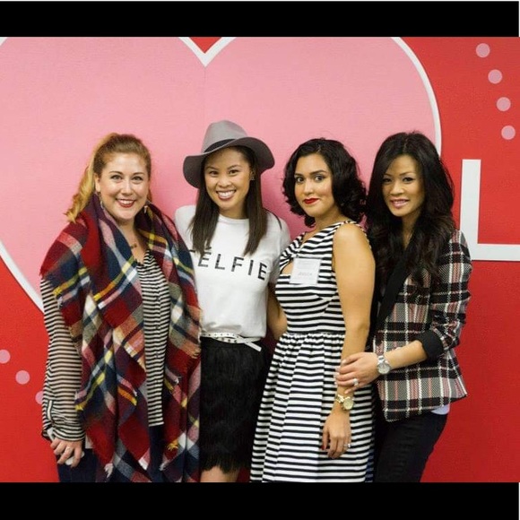 YouTuber & Suggested Power Posher! Get to Know Me! - Picture 6 of 7